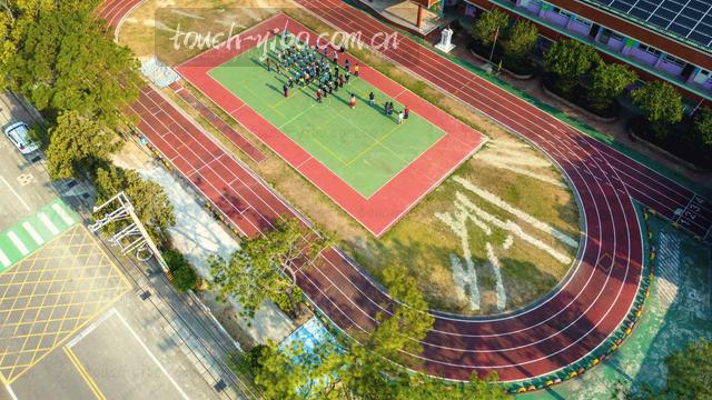 电话、邮箱与微信：在地或在线，都能找到我。